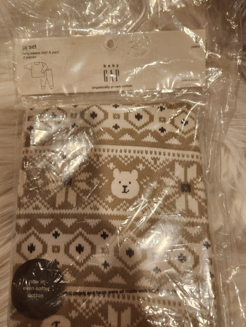 NWT GAP Baby Bear & SnowflKes Pajama Set in Beige and Cream, Size 3T